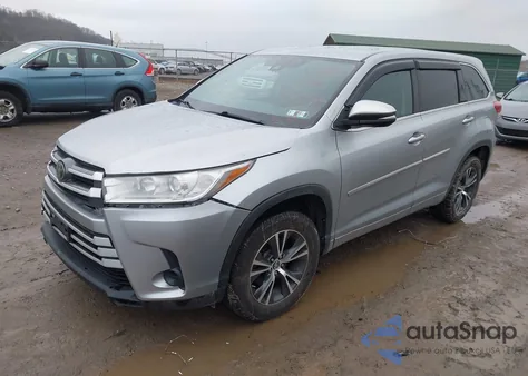 2017 Toyota Highlander Le from USA, damaged, VIN 5TDZARFH5HS026964